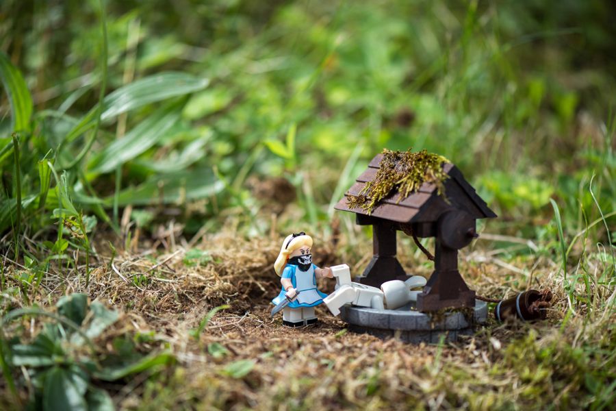 Photographie figuratif petit format ALICE BADASS – SAMSOFY – 24 × 36 cm