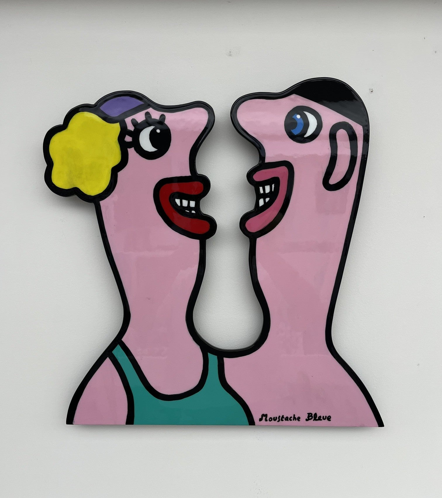 Sculpture figuratif moyen format rose Stay Together ! – MOUSTACHE BLEUE – 46 × 50 cm