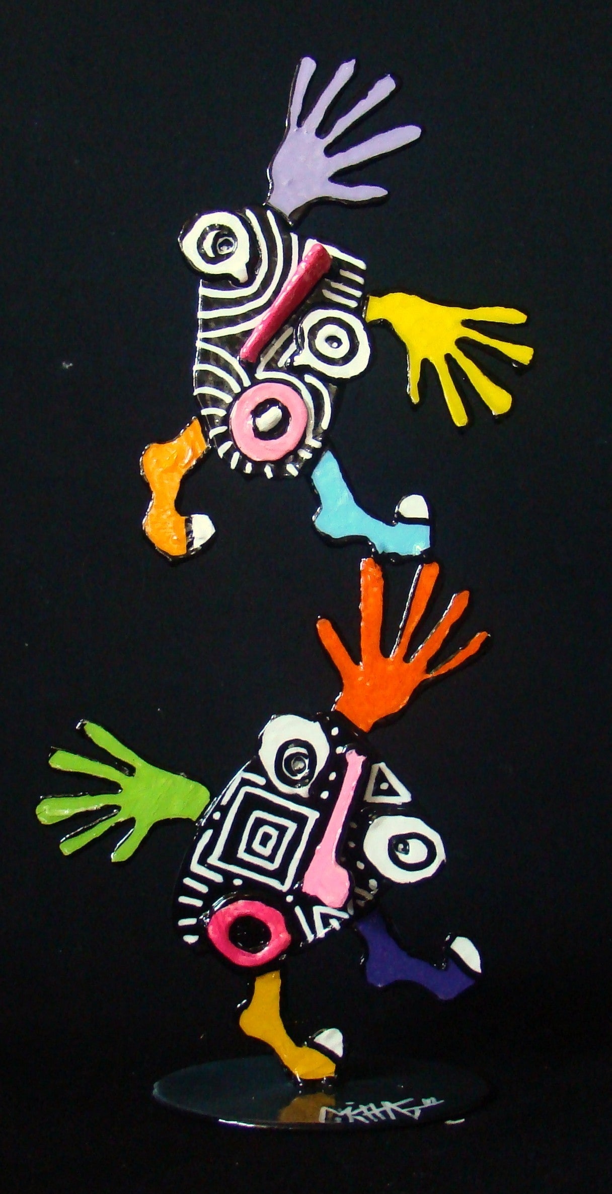 Sculpture pop art petit format Michadettes with colors – MICHADU – 43 × 25 cm