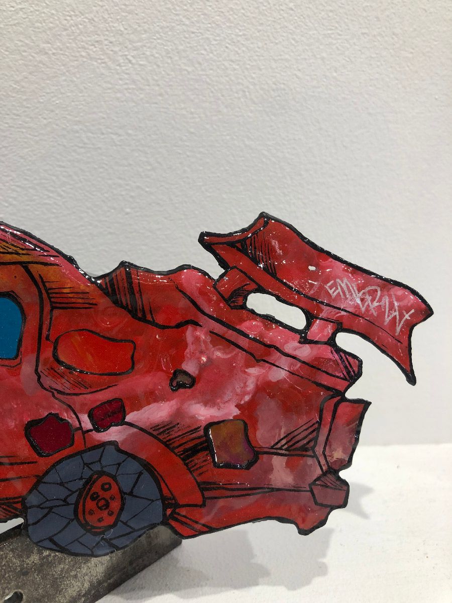 Sculpture de EMER a pour titre  Car style street pop art dim : EMERprix:140