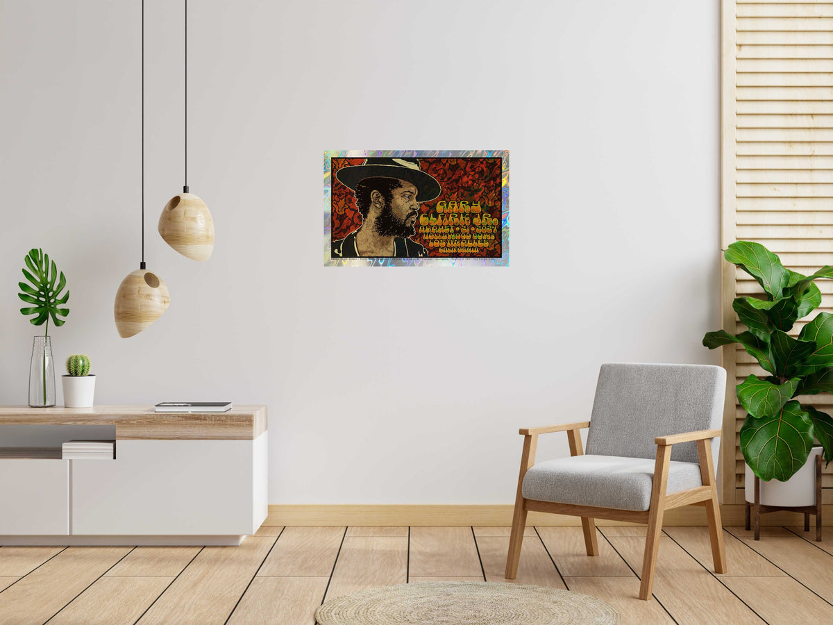 Serigraphie GARY CLARK Jr. HOLLYWOOD BOWL lava de CHUCK SPERRY dans un intérieur – 89 × 55 cm