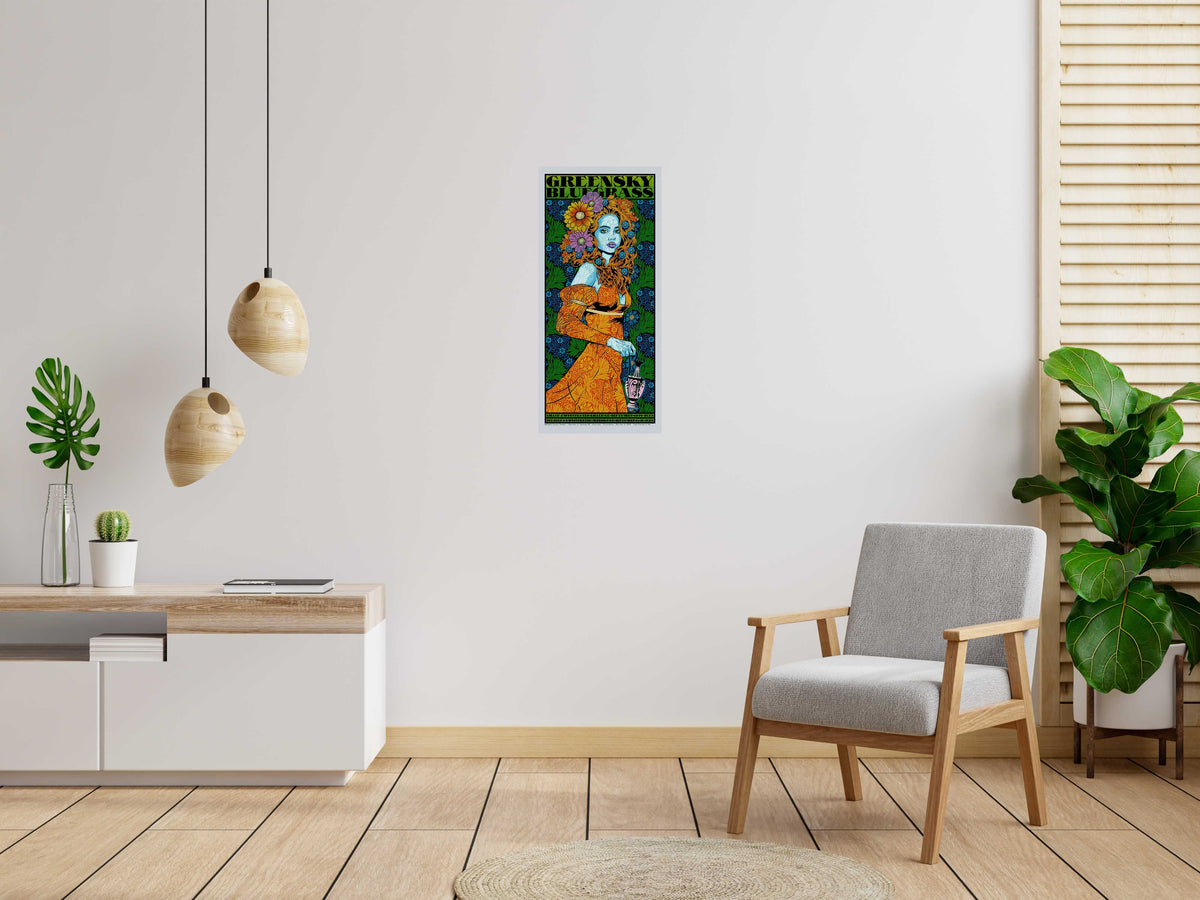 Serigraphie GREENSKY BLUEGRASS MYSTIC silver de CHUCK SPERRY dans un intérieur – 41 × 89 cm