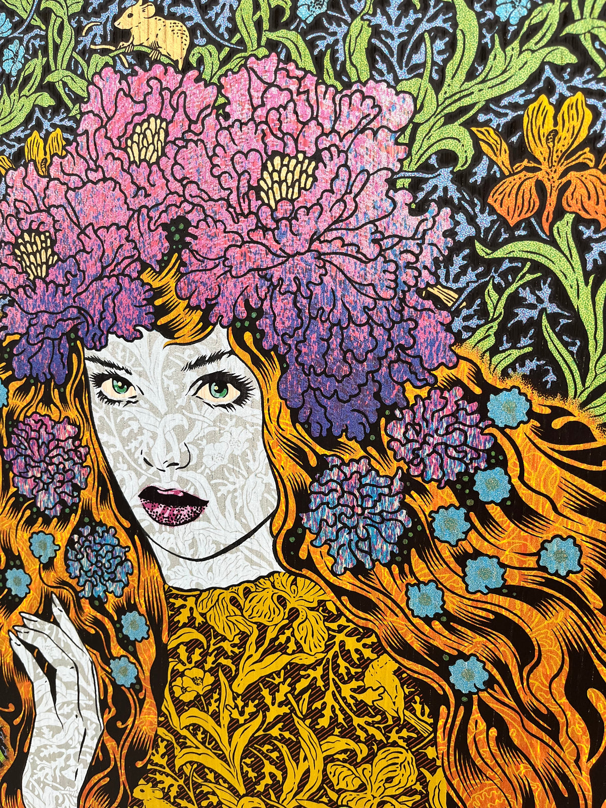 Serigraphie KALLIGENEIA wood panel AP de CHUCK SPERRY dans un intérieur – 45 × 83 cm