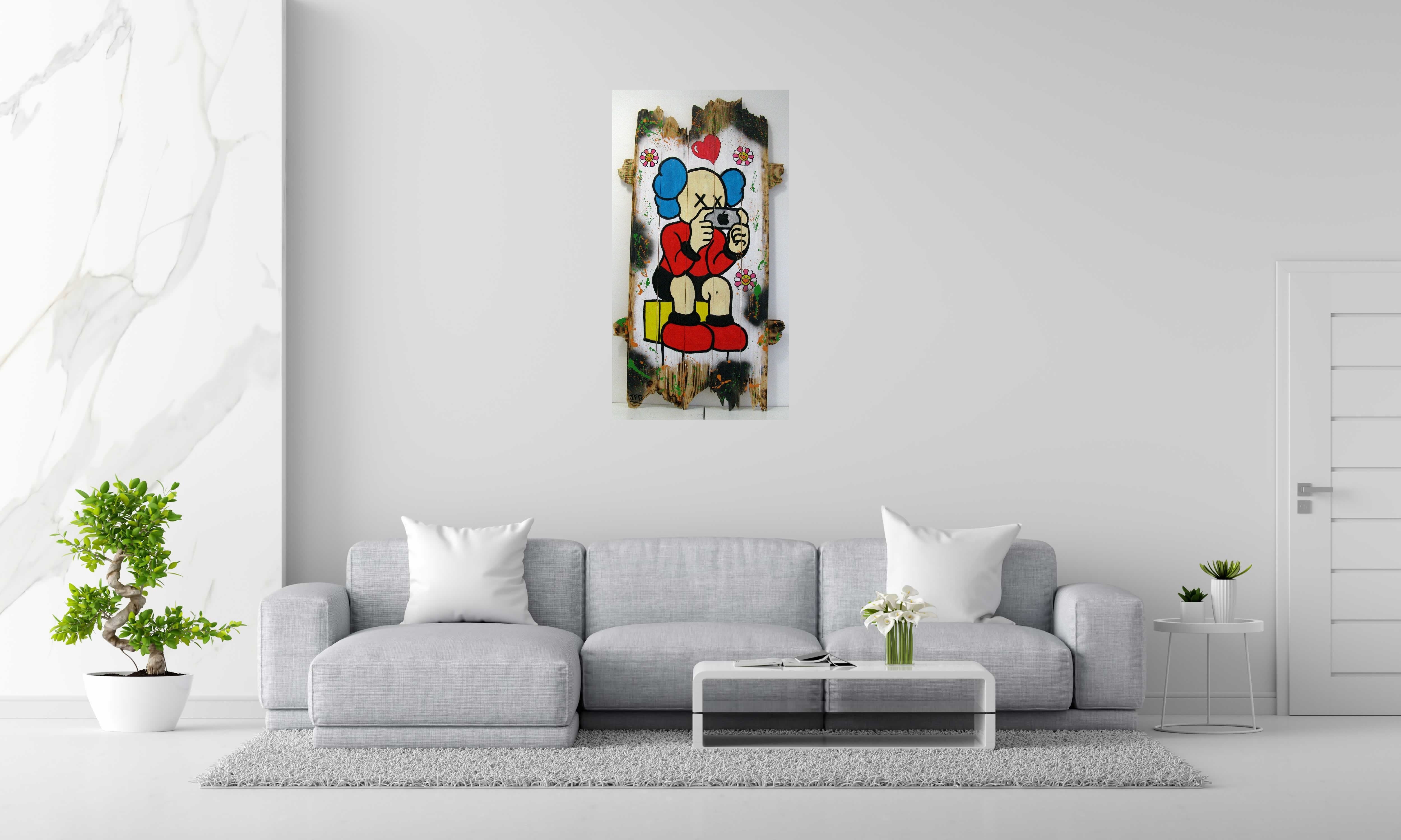 Tableau KAWS APPLE de VIDIZ dans un intérieur – 118 × 63 cm