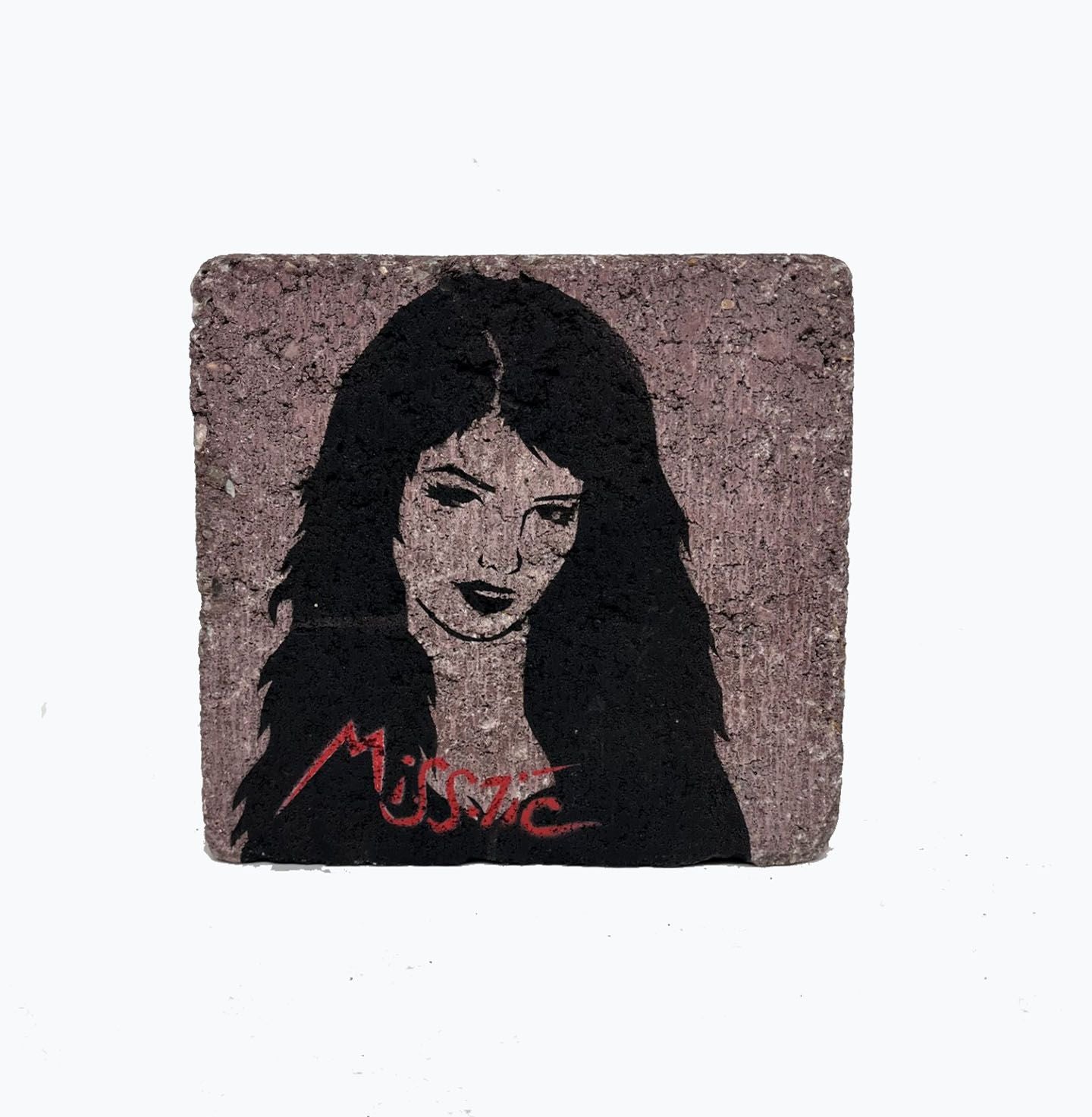 Sculpture de MISS TIC a pour titre  LA PASSION SINON RIEN style street pop art dim : MISS TICprix: