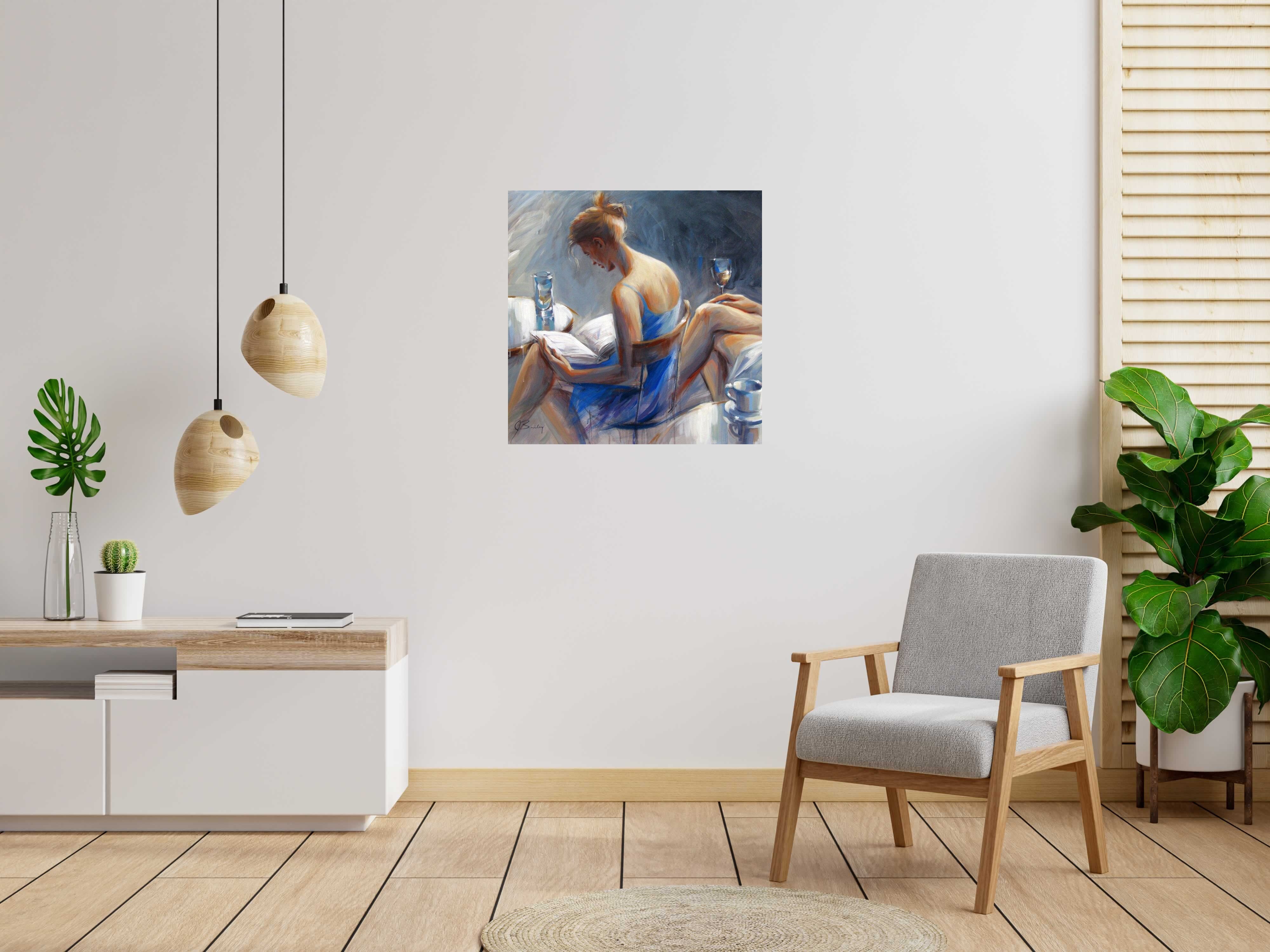 Toile FEMME À LA ROBE BLEU de JEFF BAILEY dans un intérieur – 80 × 80 cm